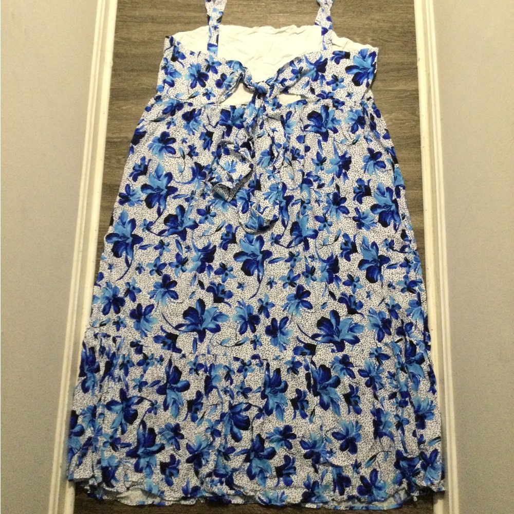 Eloquii Blue and white Floral Maxi Dress - Picture 5 of 8